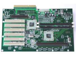 Il prototipo della scheda madre del nuovo Amiga: AmigaOne Il prototipo della scheda madre del nuovo Amiga: AmigaOne